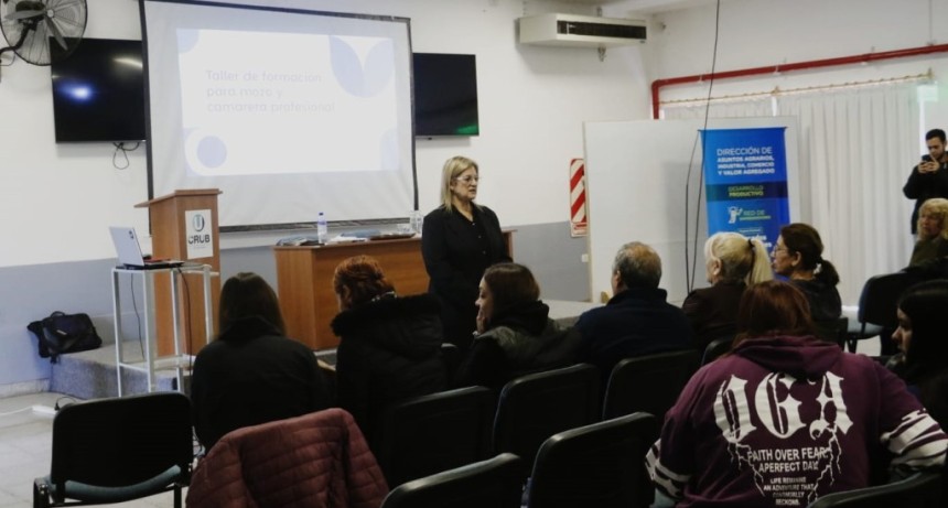 Se desarroll&oacute; el Primer Encuentro de Capacitaciones impulsado por el Municipio y la C&aacute;mara Comercial Bol&iacute;var