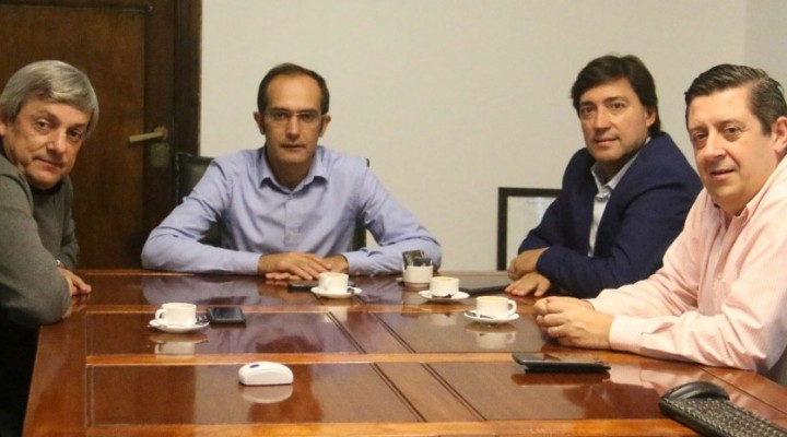 Reuni&oacute;n de intendentes en Bol&iacute;var