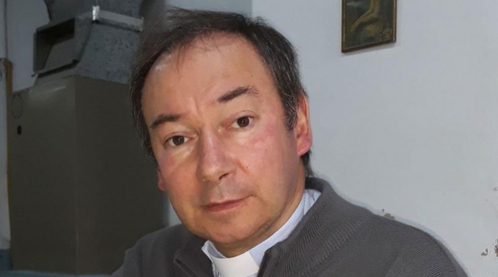 Padre Scoltore: Heladera comunitaria y Puesta en Valor de la Iglesia