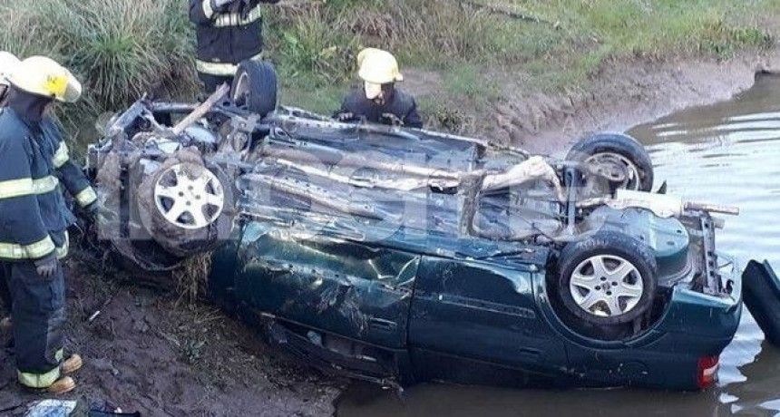 Fatal vuelco en la Ruta 226 altura de Espigas: Un muerto y dos heridos