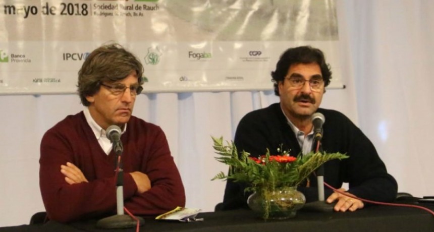 Bol&iacute;var presente en el primer simposio de caminos rurales