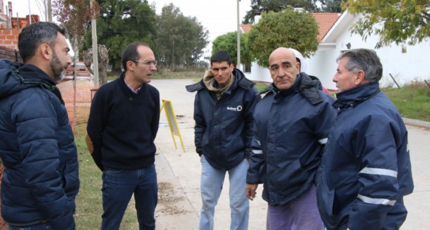 Pisano recorri&oacute; obras en diferentes barrios de Bol&iacute;var 