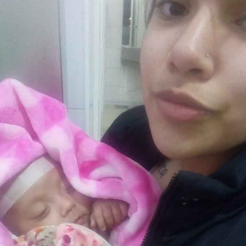 Candela Castillo; &lsquo;Solo mirarla me demuestra que todo vale la pena&rsquo;