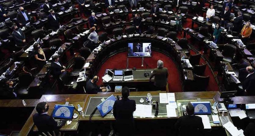 En la primera sesi&oacute;n virtual de su historia, el Senado aval&oacute; los decretos vinculados con la pandemia