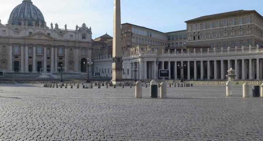 Tras dos meses cerrada por el coronavirus, el Papa Francisco reabri&oacute; al p&uacute;blico la Bas&iacute;lica de San Pedro