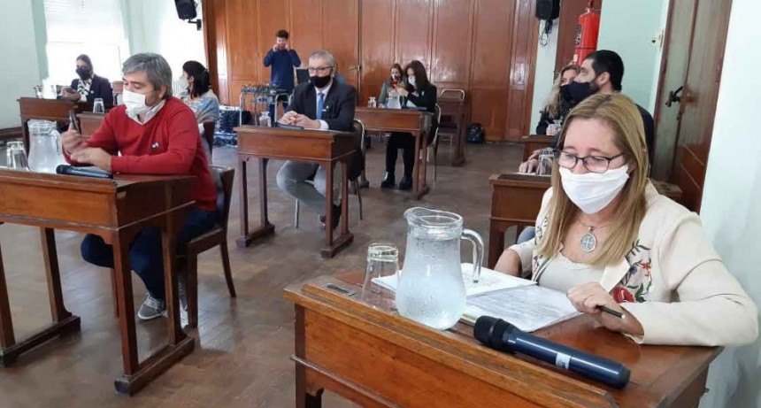 Emergencia en geri&aacute;tricos: el Frente de Todos present&oacute; la adhesi&oacute;n a la ley provincial
