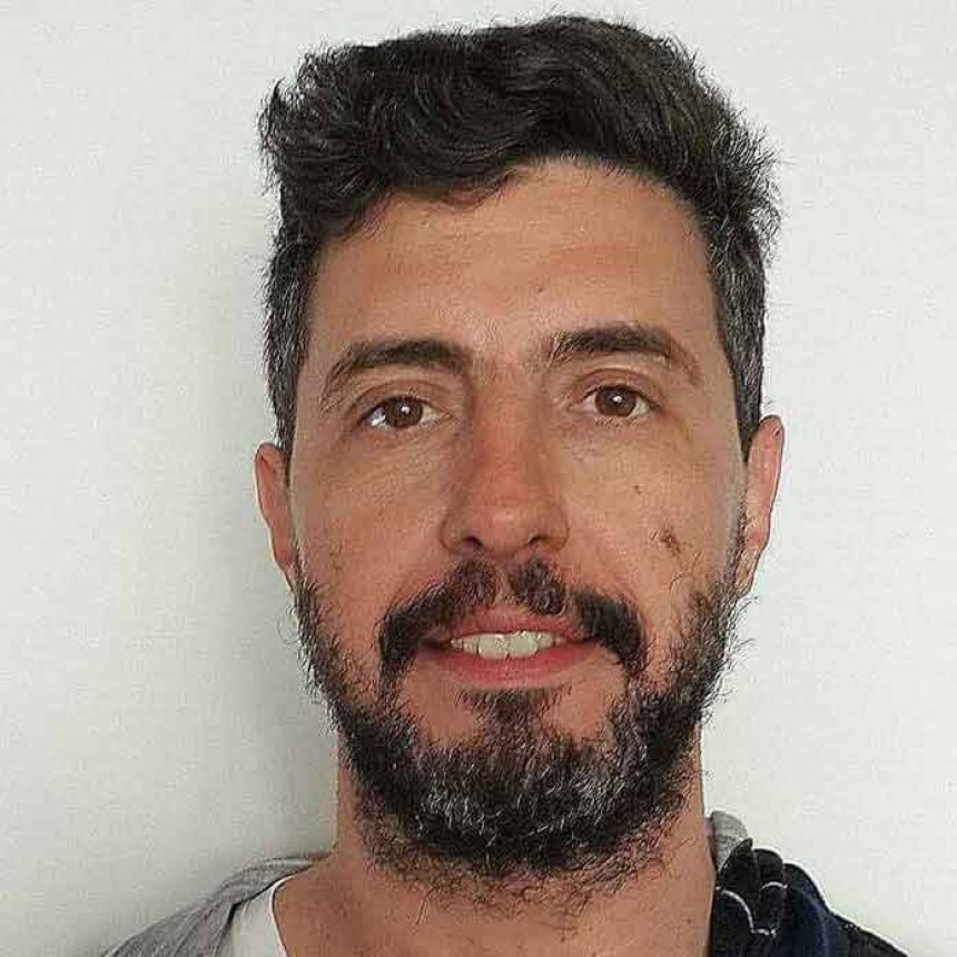 &lsquo;Ra&uacute;l; El hombre, el militante, el presidente y el mito&rsquo; analizado por su creador Christian Remoli
