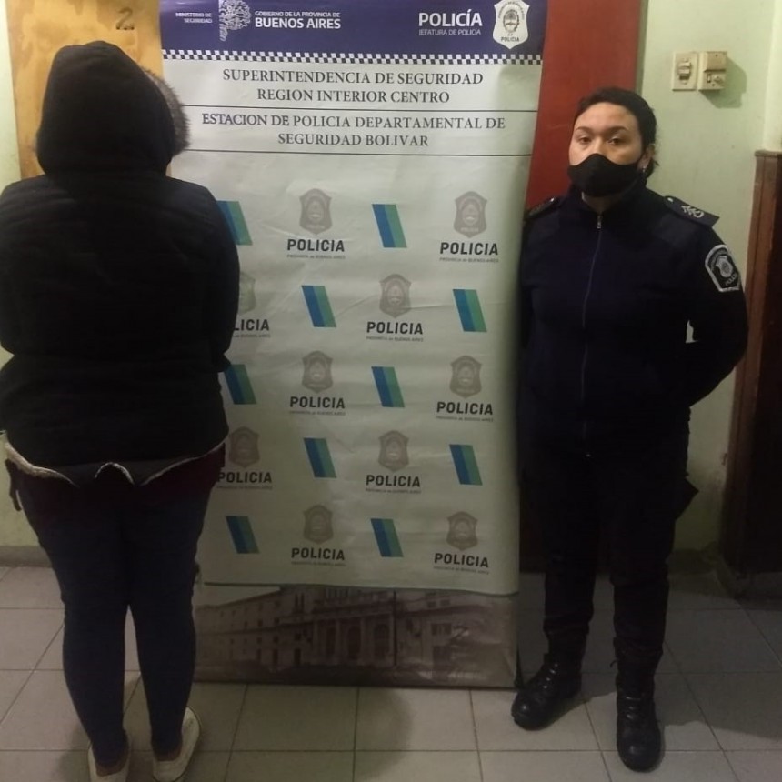 La Policía detuvo a una mujer venezolana que hacía compras On Line y abonaba con dólares falsos