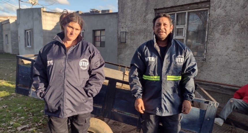 Cartoneros de Bolívar recibieron indumentaria de la Federación Argentina de Cartoneros, Carreros y Recicladores 