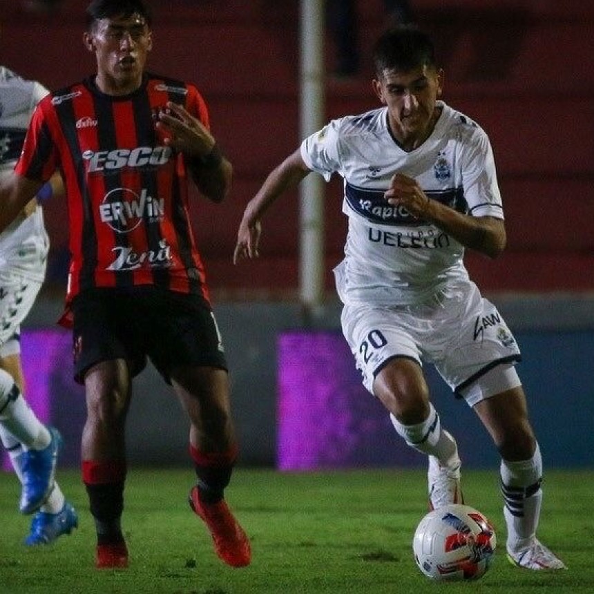 Alan Lescano: “Pipo” me abrazó y me dijo: “Disfruta de la tremenda carrera que se te viene” 