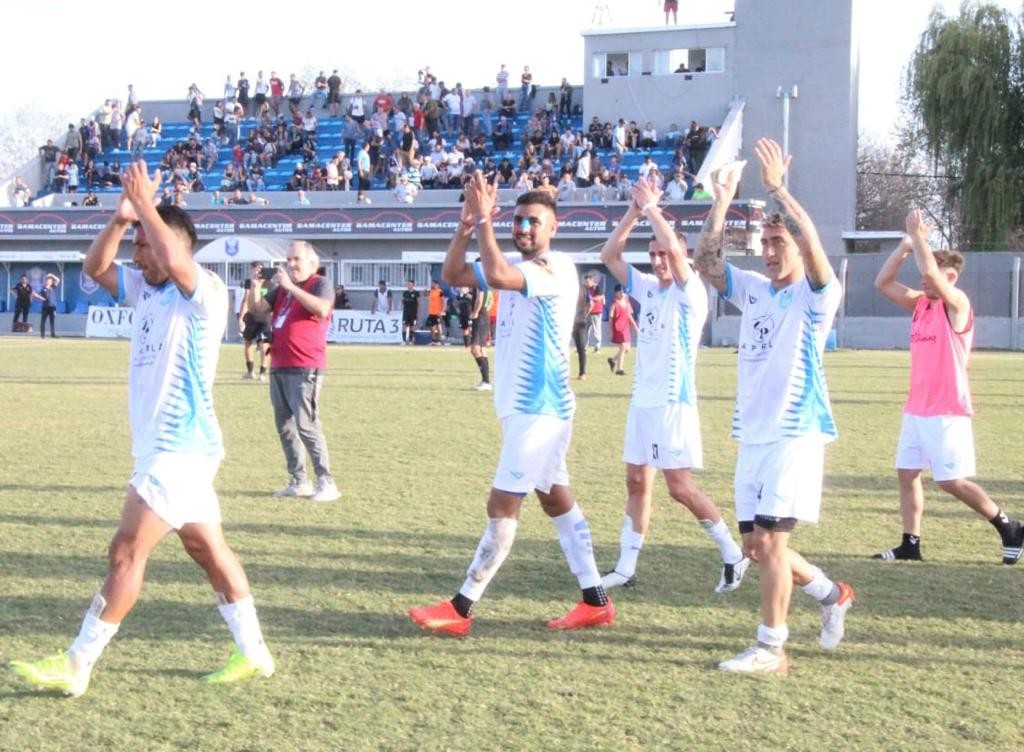 Club Ciudad ganó un partido “chivo” ante Estudiantes de San Luís y quedó puntero de la Zona 2, el miércoles visita a Argentino de Monte Maíz