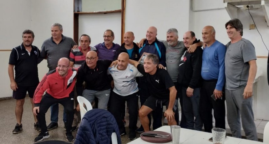 “El fútbol senior es una movida muy linda porque volvió a integrar a gente que ya no tenía lugar”