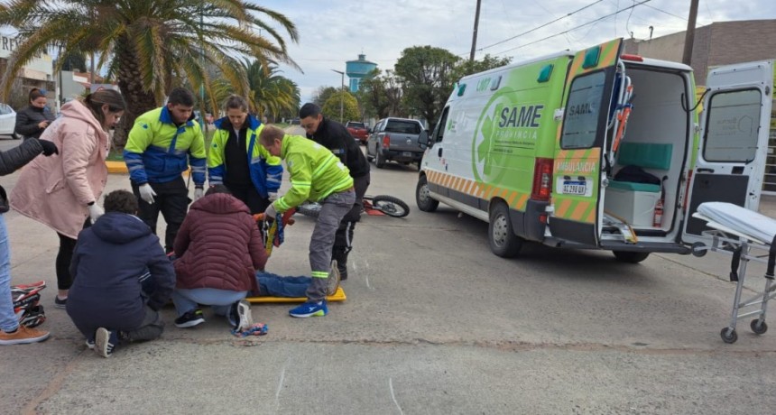 Una joven motociclista sufrió una caída en Las Heras y Fabrés García