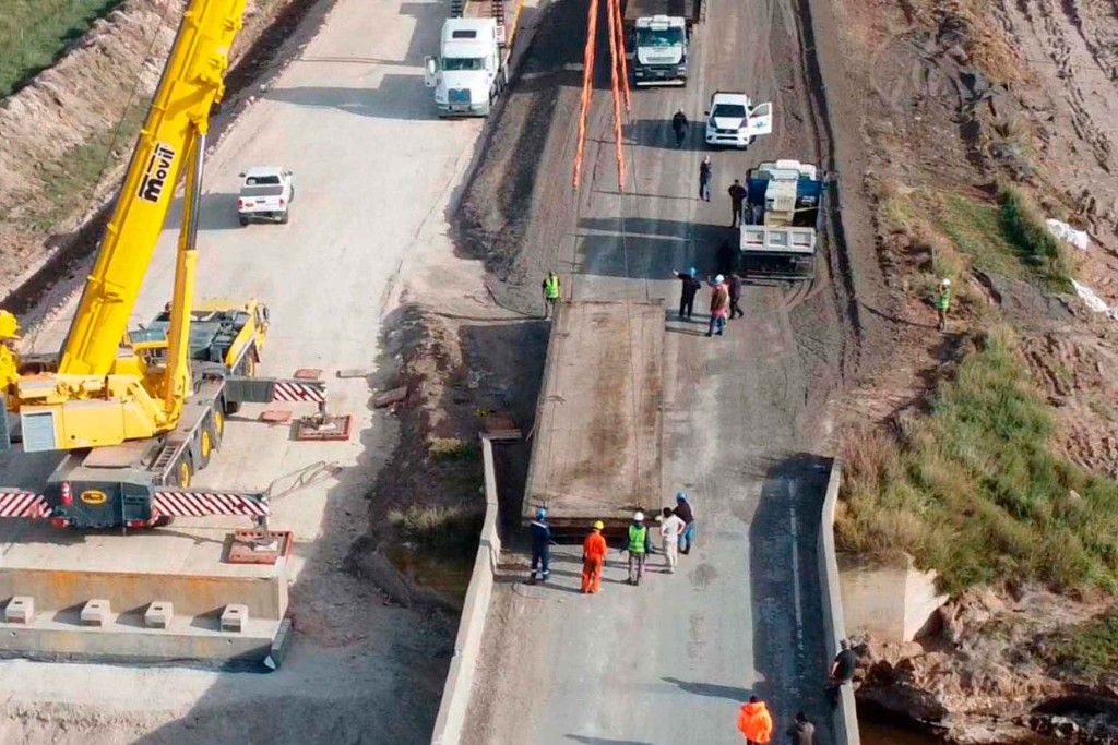 Avanza la obra del puente alternativo sobre la ruta provincial n° 65, que conecta con Guaminí y otras ciudades de la provincia de Buenos Aires