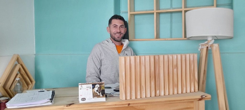 La Botica M Pino ya tiene sus dos locales funcionando, en Bolívar y Urdampilleta