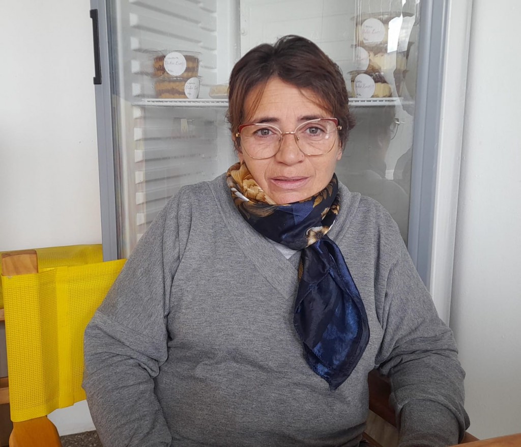 Sandra Almada: 
