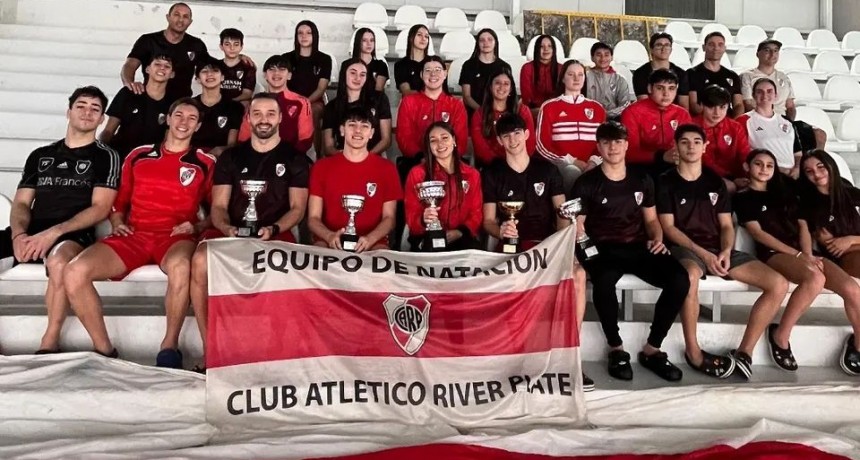 Valentín Badatou: Un bolivarense que compite en natación, entre los mejores 20 del país