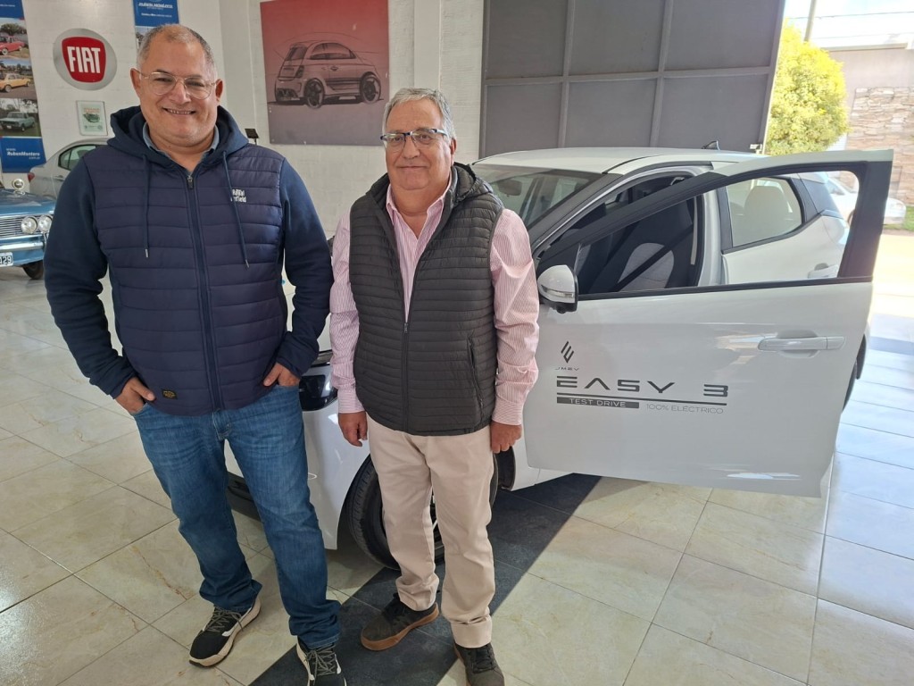 Rub&eacute;n Montero Automotores present&oacute; oficialmente hoy, el EASY 3 que es un auto totalmente el&eacute;ctrico con un precio formidable y Test Drive abierto a los usuarios