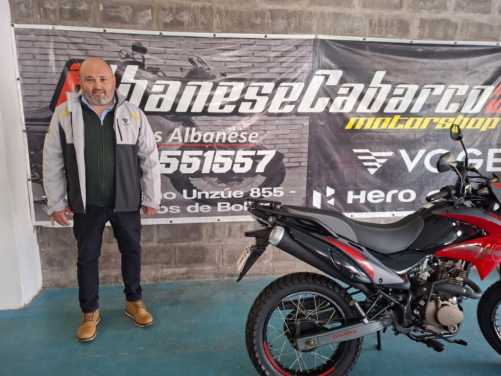 Nicol&aacute;s Albanese: "Vamos creciendo en forma paulatina junto a Sim&oacute;n, que es mi socio desde el inicio, y ahora a las motos le sumamos Nissan del grupo NOALE"