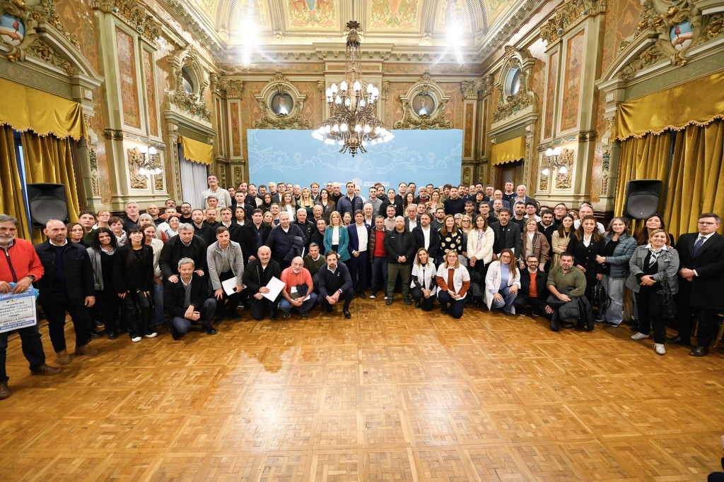 Kicillof y Kreplak se reunieron con intendentes para repudiar el ajuste el Gobierno nacional en materia de salud