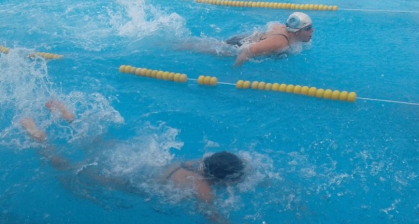 Se llevo a cabo el 1&ordm; Torneo Regional de Nataci&oacute;n M&aacute;ster