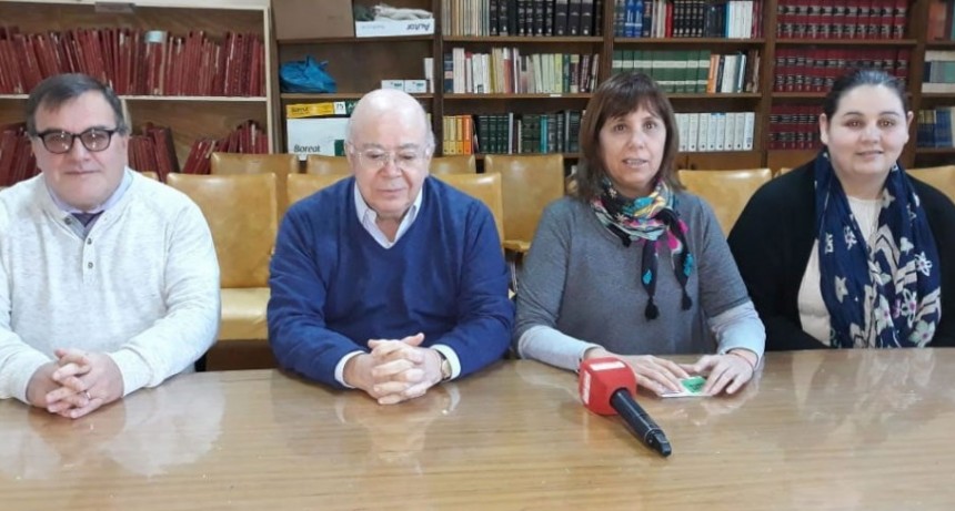 Atilio Bor&oacute;n visitar&aacute; Bol&iacute;var y disertar&aacute; en la Biblioteca Rivadavia