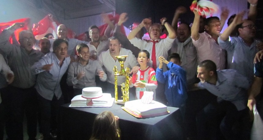 El Club Empleados festej&oacute; su cent&eacute;simo aniversario