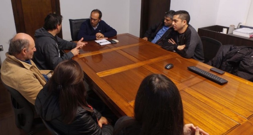 El intendente Marcos Pisano recibi&oacute; a los empleados de Pl&aacute;sticos Bol&iacute;var