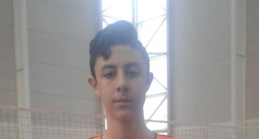 V&oacute;ley: Luciano Roitero participa de la selecci&oacute;n sub 17