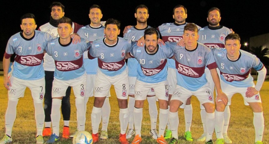 El 'Colo' Molina alegr&oacute; la noche de Balonpie