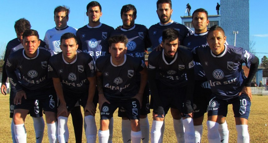 Gan&oacute; Independiente, empat&oacute; Balonpie y cayeron Empleados y el CAU