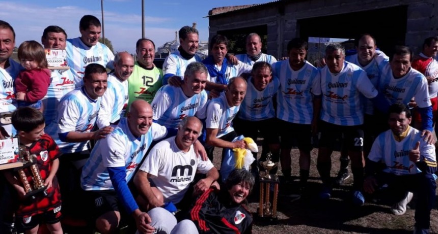 Argentino Juniors-SUEC es el nuevo campe&oacute;n del Futbol Senior Mayores de 48 a&ntilde;os