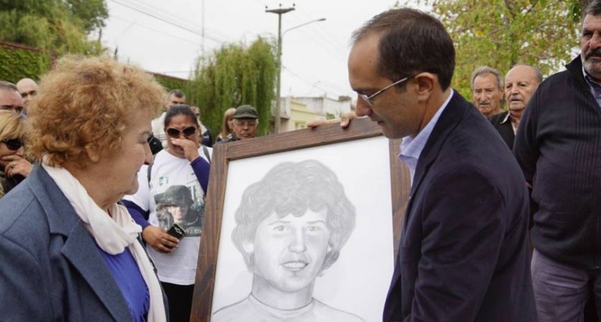 Bol&iacute;var rendir&aacute; homenaje al soldado ca&iacute;do en Malvinas Jos&eacute; Horacio Echave
