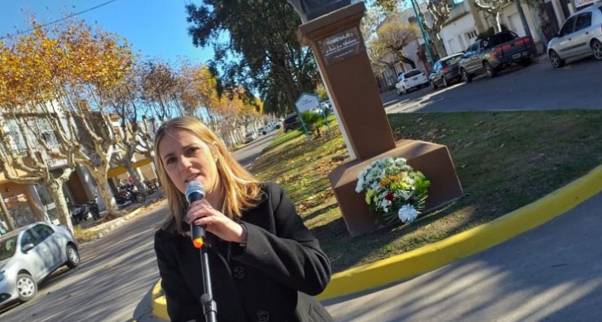 Lorena Carona: &lsquo;El periodismo es una profesi&oacute;n que solo merece ser tomada con el mayor compromiso&rsquo;
