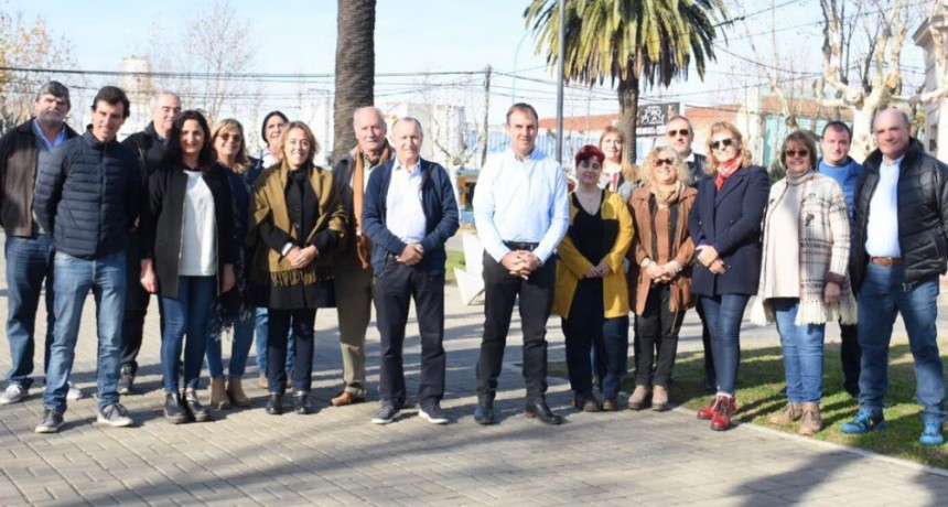 'Juntos por el Cambio': Jos&eacute; Gabriel Erreca present&oacute; oficialmente la lista de precandidatos