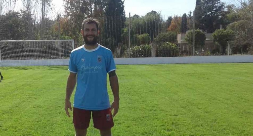 Enzo Klemenco; &lsquo;Ver a mi hijo dentro de una cancha es hermoso&rsquo;