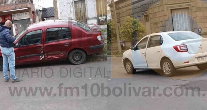 Impacto entre dos autom&oacute;viles en el centro de la ciudad; Sin heridos