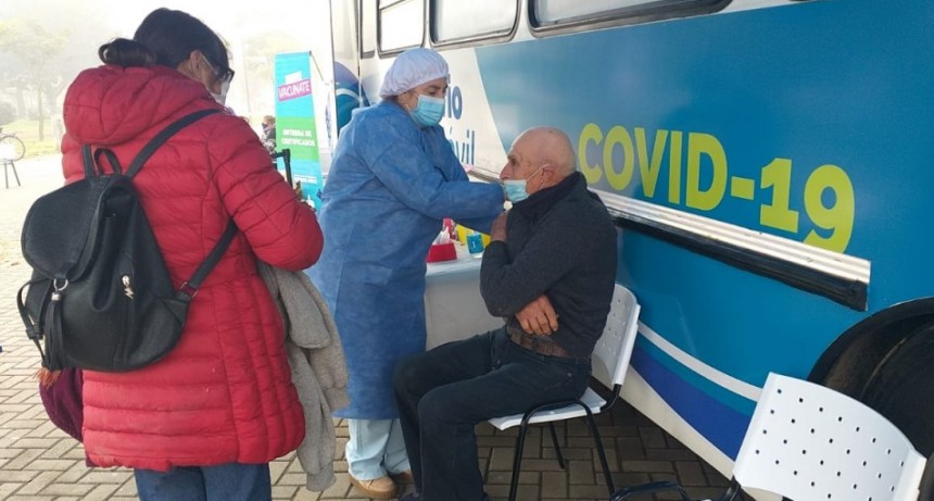 Desde este sábado, los mayores de 60 que no tengan turno, se pueden vacunar de manera espontánea