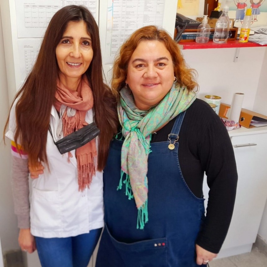 Se realizará una Feria de Ropa en la escuela de Educación Especial nº502, y en FM 10 hablamos con Karina Marconi y Ana Contreras