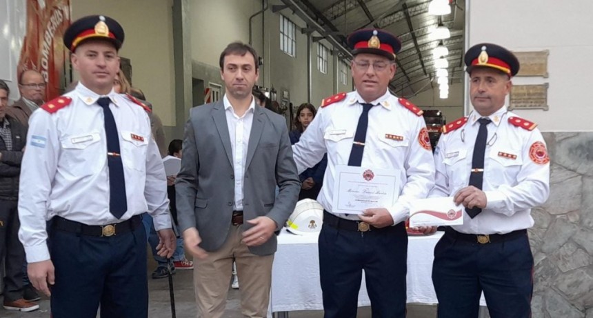 Tras el acto de celebración del Día nacional de Bombero Voluntario, hablamos en FM 10 con el Jefe del Cuerpo Activo Jorge García y el titular del Consejo Directivo, Maximiliano Gil