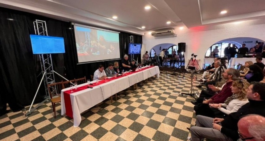 Liderar para Transformar: La Convención de la Unión Cívica Radical de la Provincia de Buenos Aires ratificó su voluntad de consolidar la coalición de Juntos por el Cambio a nivel provincial 