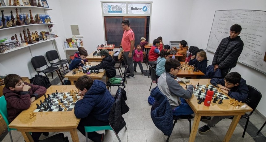 “Bolívar anduvo muy bien, estamos en un año de re armado, estamos compitiendo con muchos chicos, fuimos con 16 jugadores y la idea es seguir sumando”