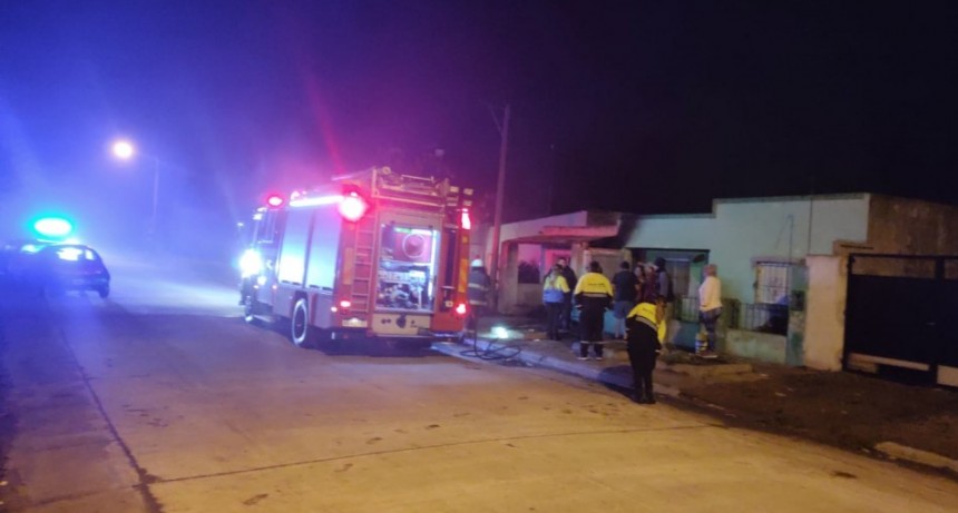 Esta mañana: Incendio de una vivienda barrio Pompeya