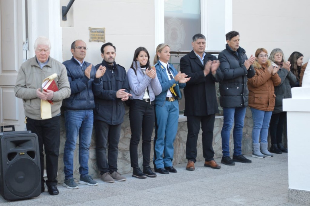 El Intendente Municipal Marcos Pisano, acompañó a los Bomberos Voluntarios en su día