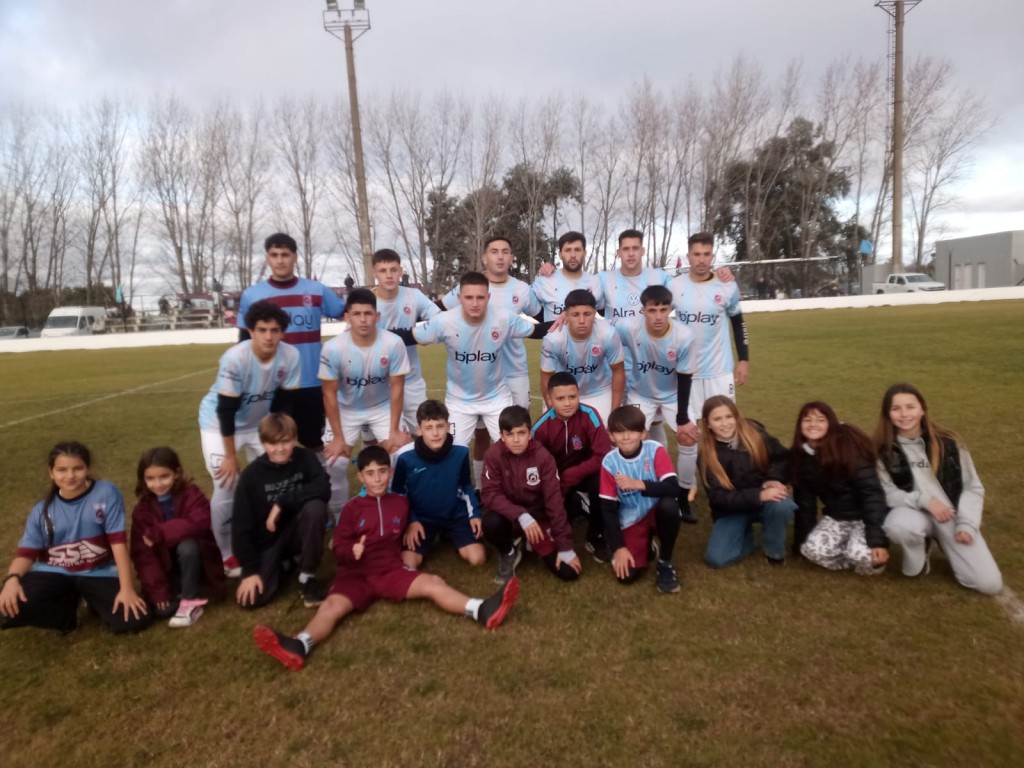 Balonpie le ganó 4 a 1 a Estudiantes de Olavarría 