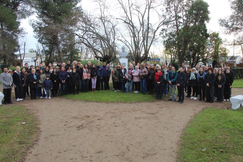 El Municipio conmemor&oacute; el D&iacute;a de la Bandera con izamientos patrios en el M&aacute;stil Central y Plaza Belgrano