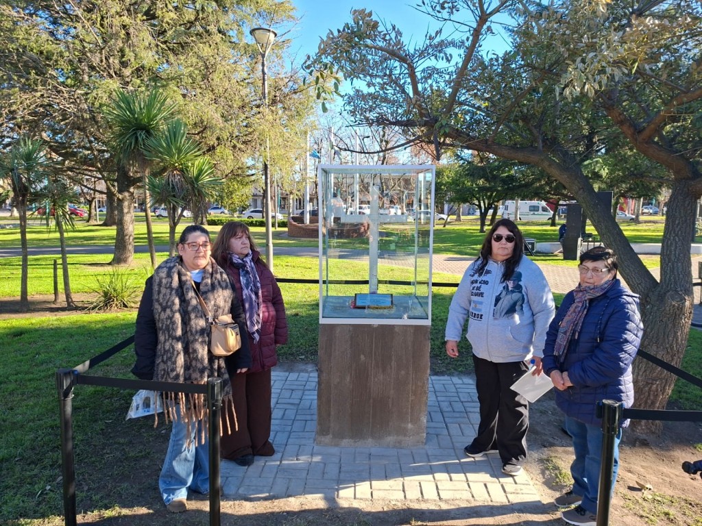 Se inaugur&oacute; el espacio de memoria donde se emplaz&oacute; la cruz original del soldado bolivarense Horacio Jos&eacute; Echave