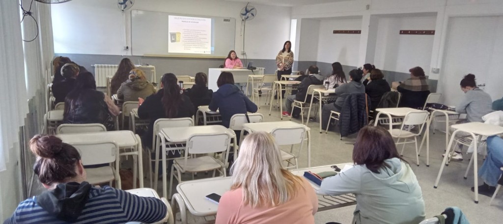 Se realiz&oacute; una Capacitaci&oacute;n en Manipulaci&oacute;n Segura de Alimentos para personal de Hogares y Residencias de Personas Mayores