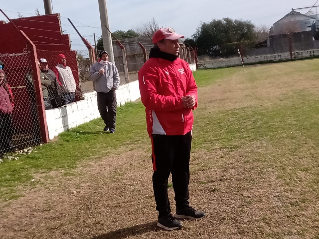 Alejandro Cainzos: &ldquo;Surgi&oacute; la posibilidad de ir a Uni&oacute;n de Bonifacio, es un lindo desaf&iacute;o y estoy muy contento con la oportunidad&rdquo; 