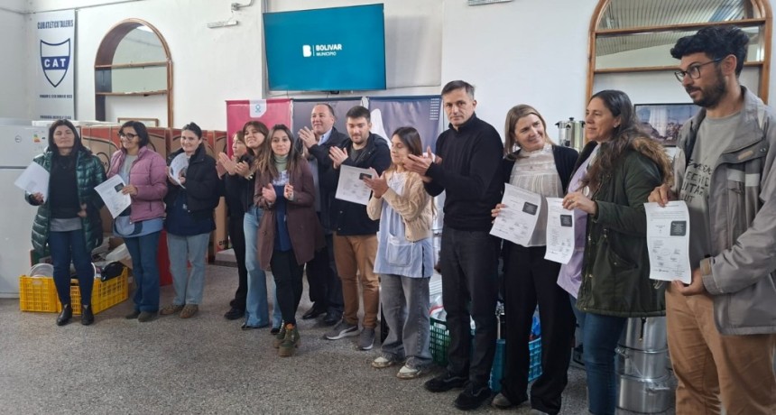Junto a Provincia, el Municipio y el Consejo Escolar entregaron equipamiento para fortalecer el servicio alimentario en 41 instituciones educativas del Partido de Bol&iacute;var